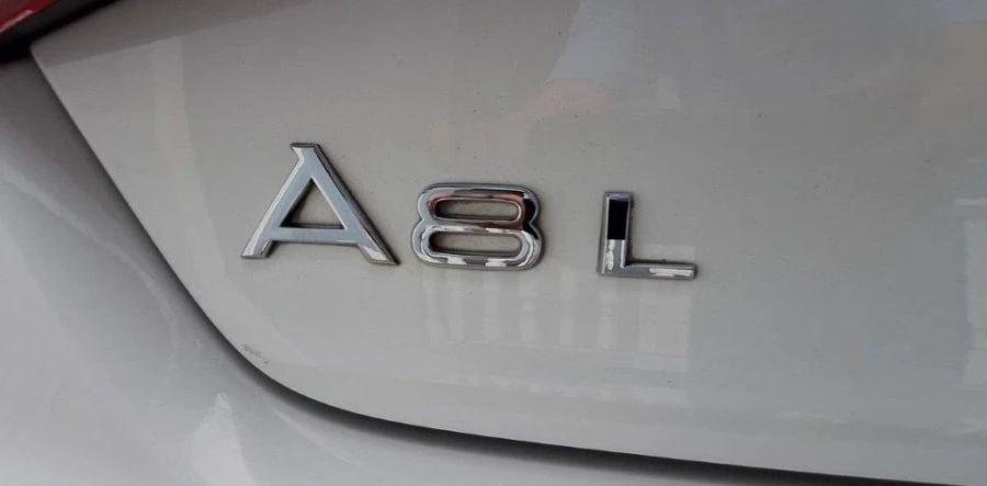 2011 Audi D4 A8 - Image 7 of 14