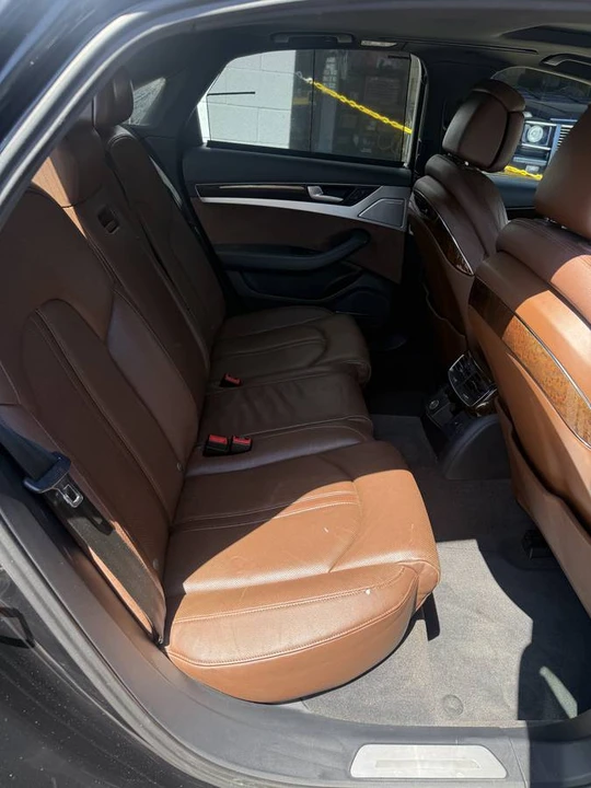 2011 Audi D4 A8 - Image 11 of 14