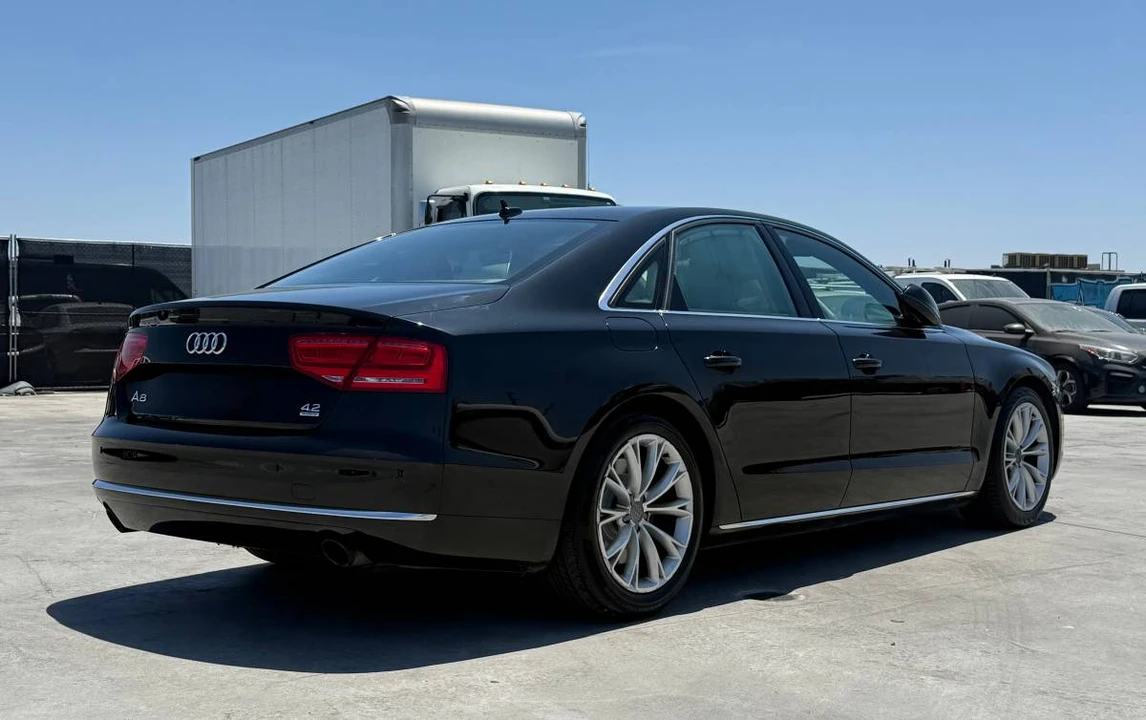 2011 Audi D4 A8 - Image 4 of 14