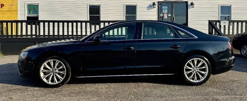 2011 Audi D4 A8 - Image 2 of 18
