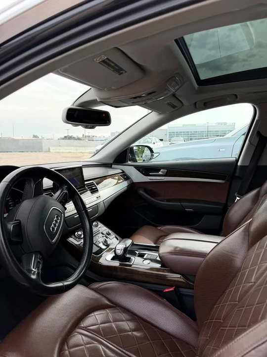 2011 Audi D4 A8 - Image 7 of 10