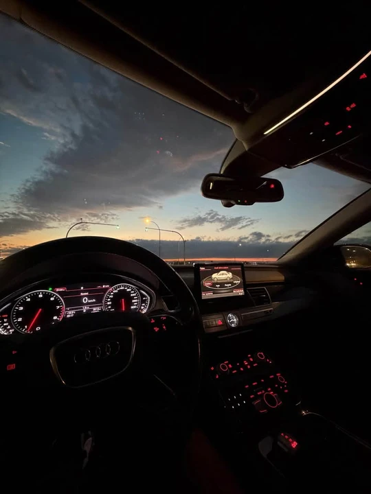 2011 Audi D4 A8 - Image 4 of 10