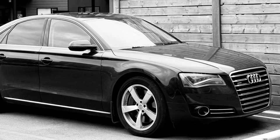 2011 Audi D4 A8 - Image 3 of 10