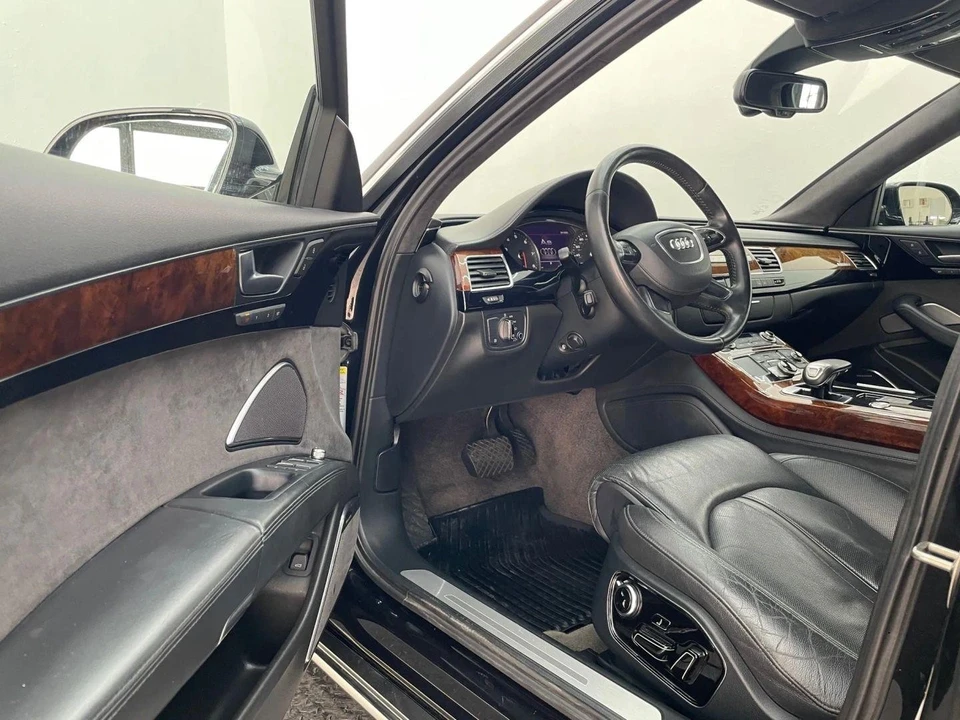 2011 Audi D4 A8 - Image 10 of 21