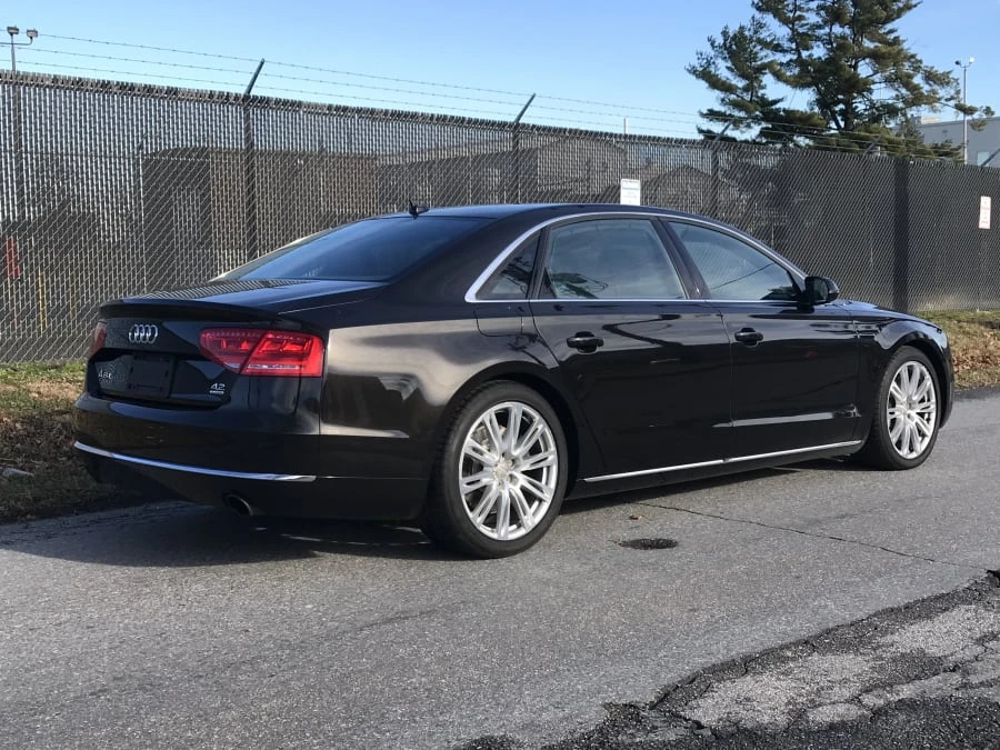 2011 Audi D4 A8 - Image 5 of 5