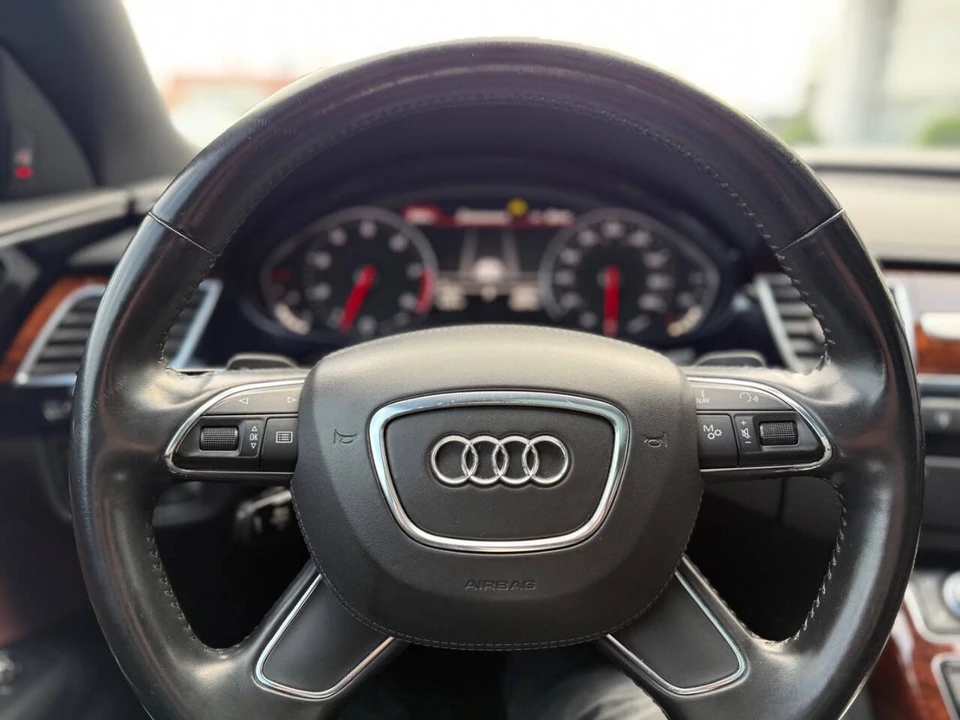2011 Audi D4 A8 - Image 15 of 21
