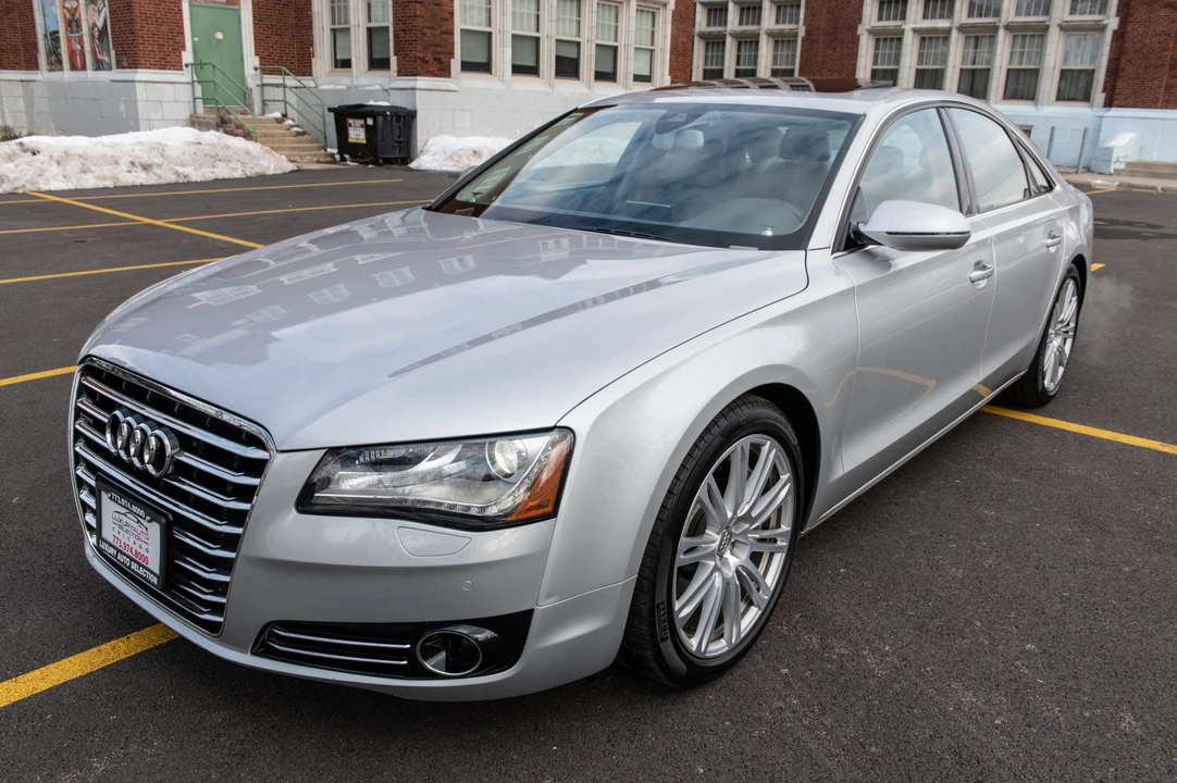 2011 Audi D4 A8 - Image 2 of 31