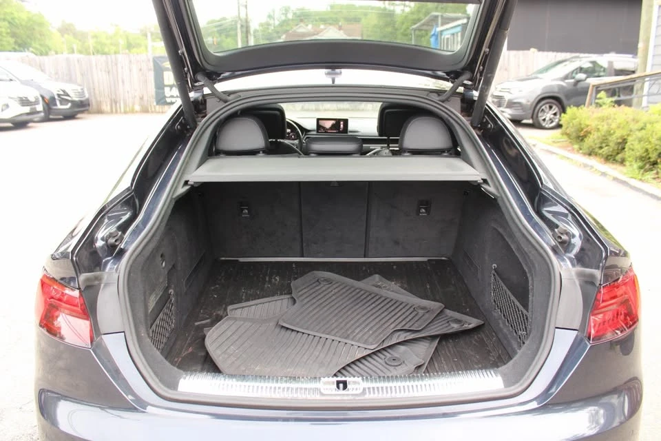 2011 Audi D4 A8 - Image 2 of 8
