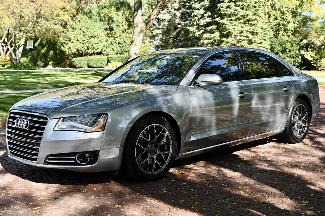 2011 Audi D4 A8 - Image 5 of 31