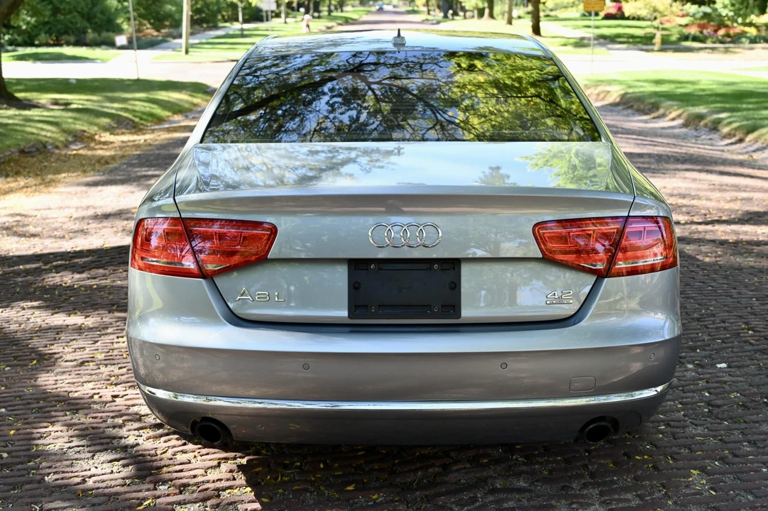 2011 Audi D4 A8 - Image 9 of 31