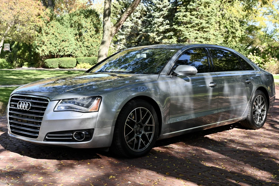 2011 Audi D4 A8 - Image 3 of 31