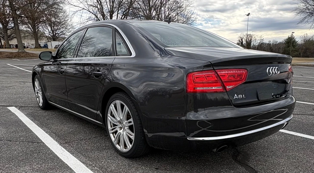 2011 Audi D4 A8 - Image 4 of 18