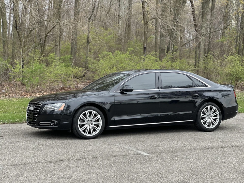 2011 Audi D4 A8 - Image 2 of 31