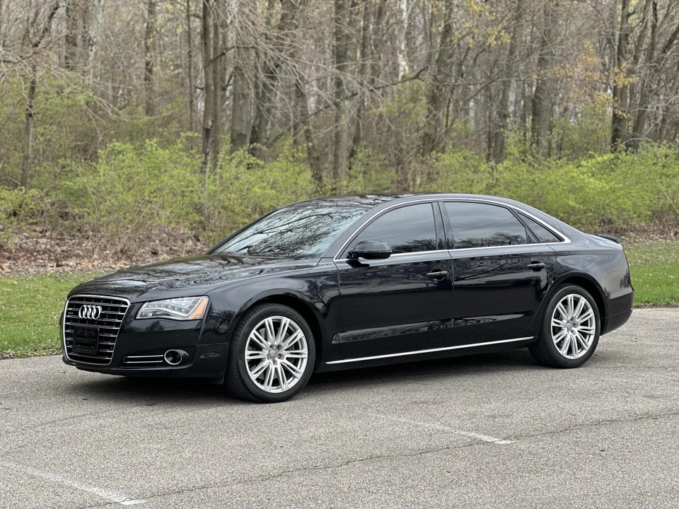 2011 Audi D4 A8 - Image 3 of 31