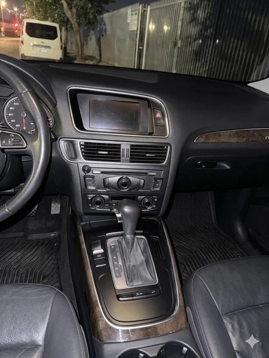 2011 Audi 8R Q5 - Image 7 of 10
