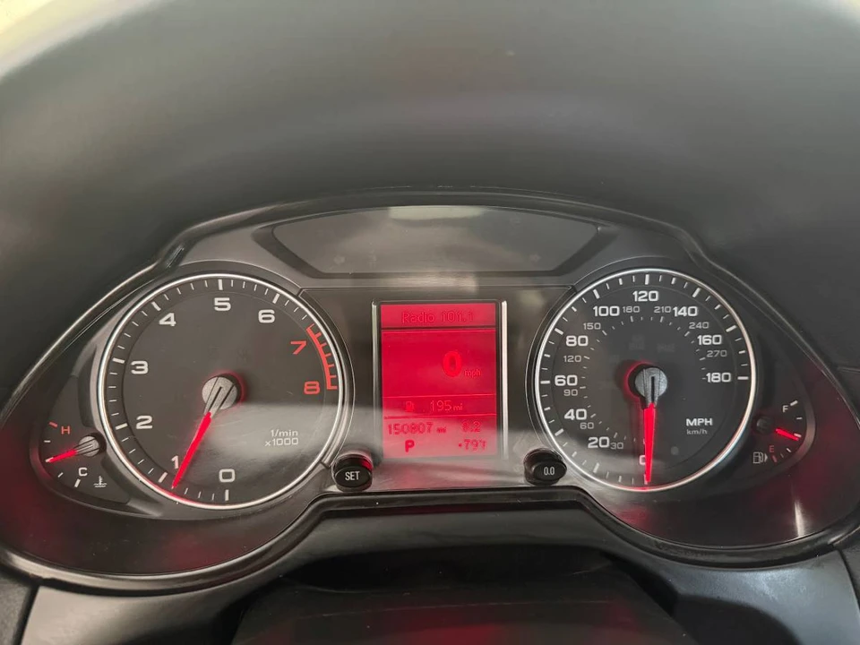 2011 Audi 8R Q5 - Image 7 of 13