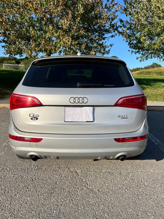 2011 Audi 8R Q5 - Image 2 of 10