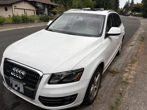 2011 Audi Q5 2.0T Premium Plus