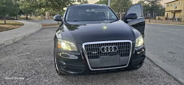 2011 Audi Q5 2.0T Premium Plus