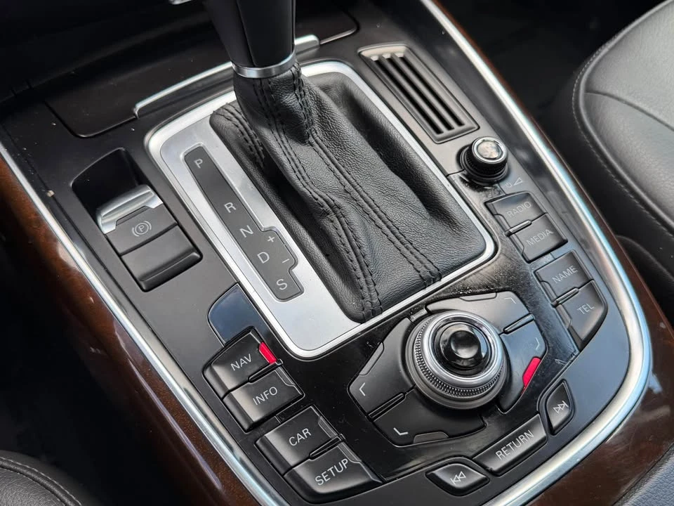 2011 Audi 8R Q5 - Image 19 of 20