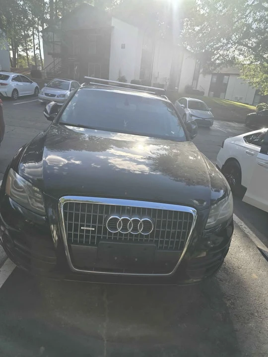 2011 Audi 8R Q5 - Image 2 of 2