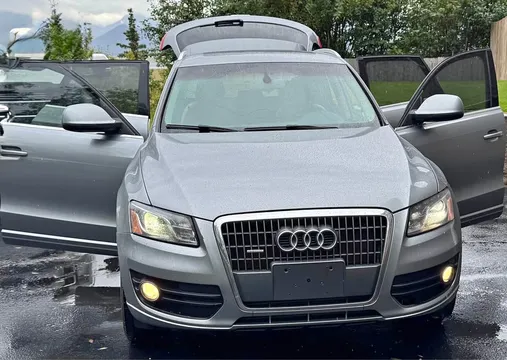 2011 Audi Q5 2.0T Premium Plus Sport Utility 4D