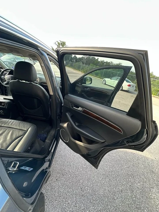 2011 Audi 8R Q5 - Image 14 of 16