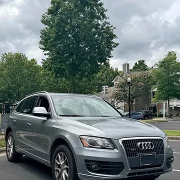 2011 Audi Q5 2.0T Premium