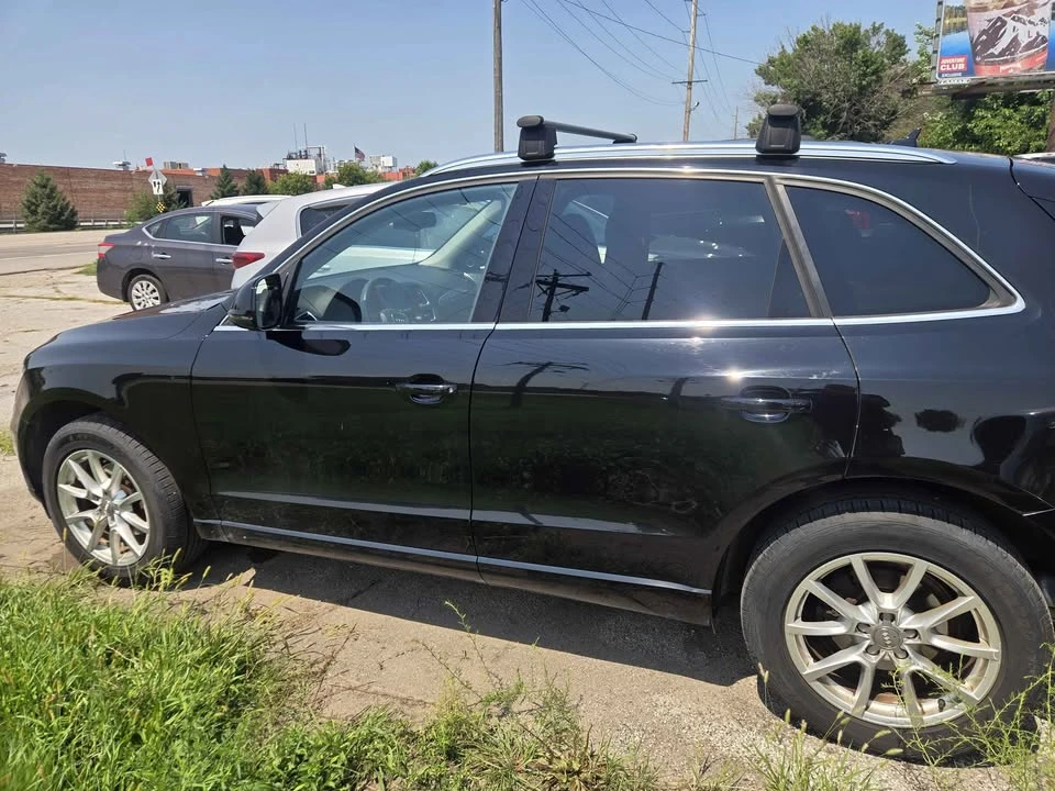 2011 Audi 8R Q5 - Image 2 of 9