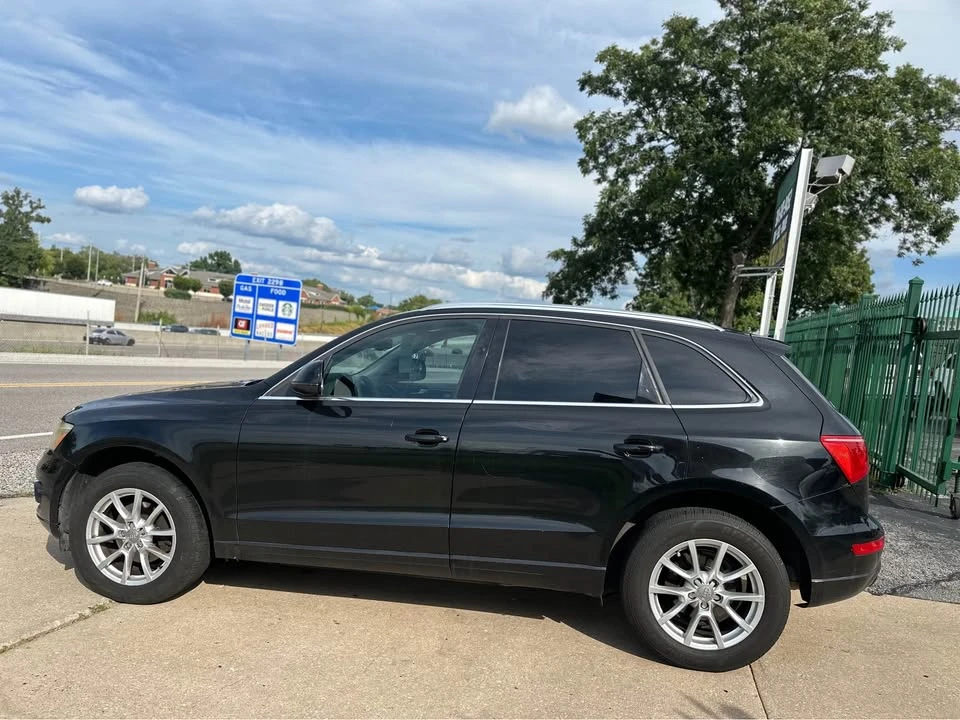 2011 Audi 8R Q5 - Image 8 of 18