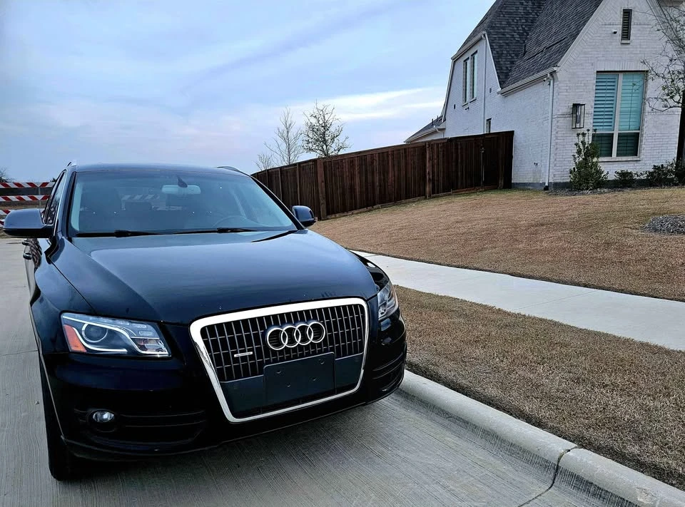 2011 Audi 8R Q5 - Image 2 of 11