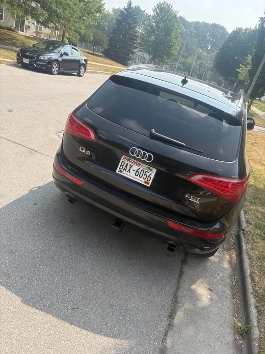 2011 Audi 8R Q5 - Image 2 of 4