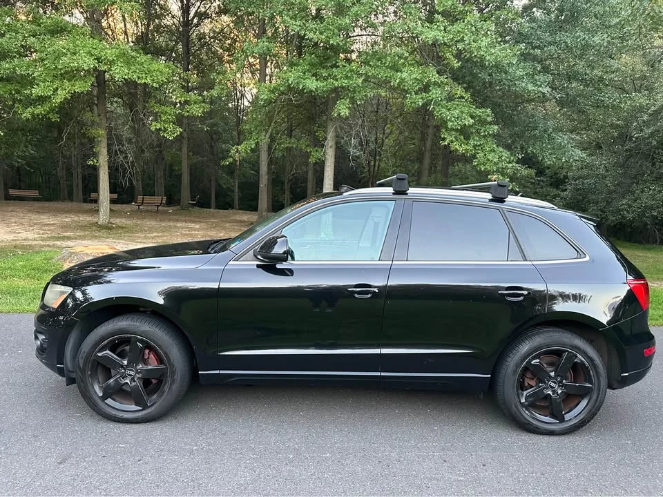2011 Audi 8R Q5 - Image 2 of 10