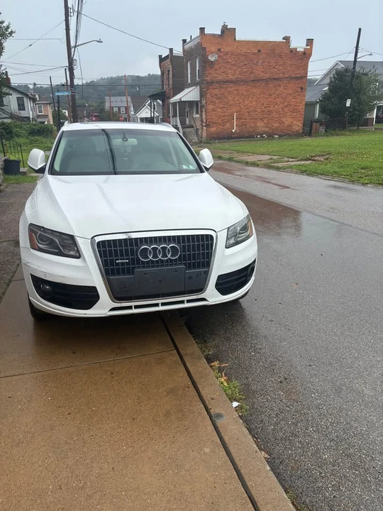 2011 Audi 8R Q5 - Image 3 of 3