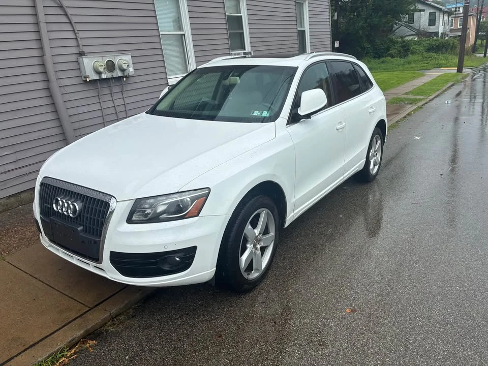 2011 Audi 8R Q5 - Image 2 of 3