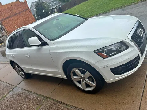 2011 Audi Q5 2.0T Premium