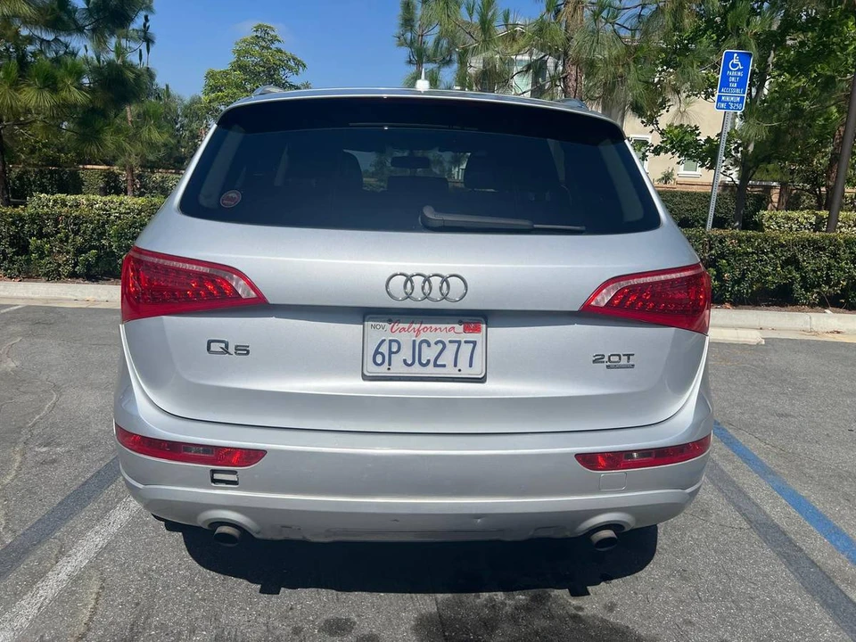 2011 Audi 8R Q5 - Image 2 of 10