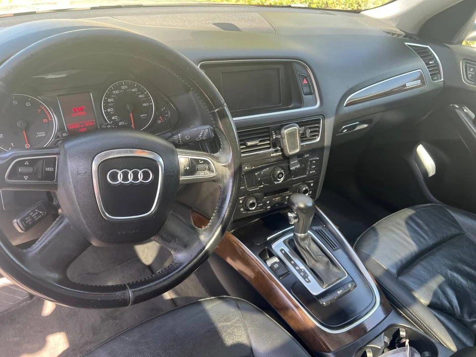 2011 Audi 8R Q5 - Image 8 of 10