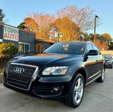 2011 Audi Q5 · 2.0T Quattro Premium Sport Utility 4D