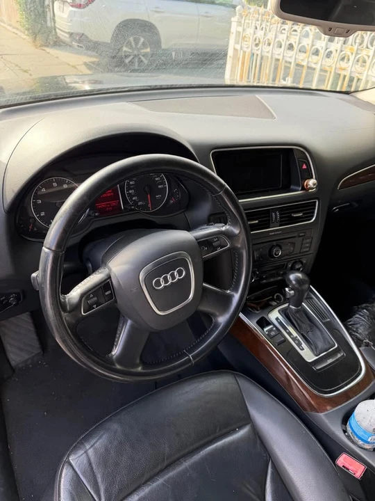2011 Audi 8R Q5 - Image 10 of 11