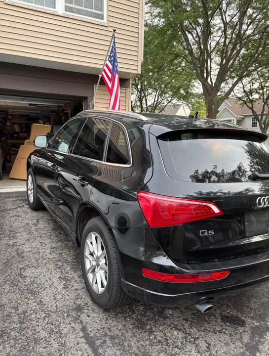 2011 Audi 8R Q5 - Image 3 of 11