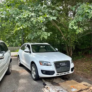 2011 Audi Q5 2.0T Quattro Premium