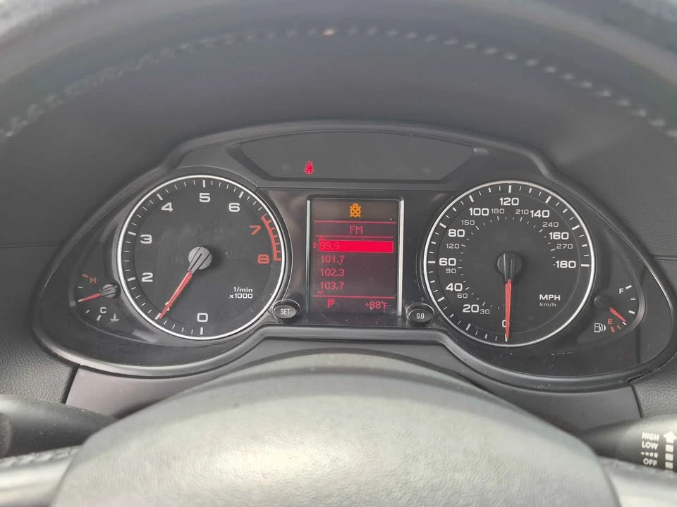 2011 Audi 8R Q5 - Image 10 of 11