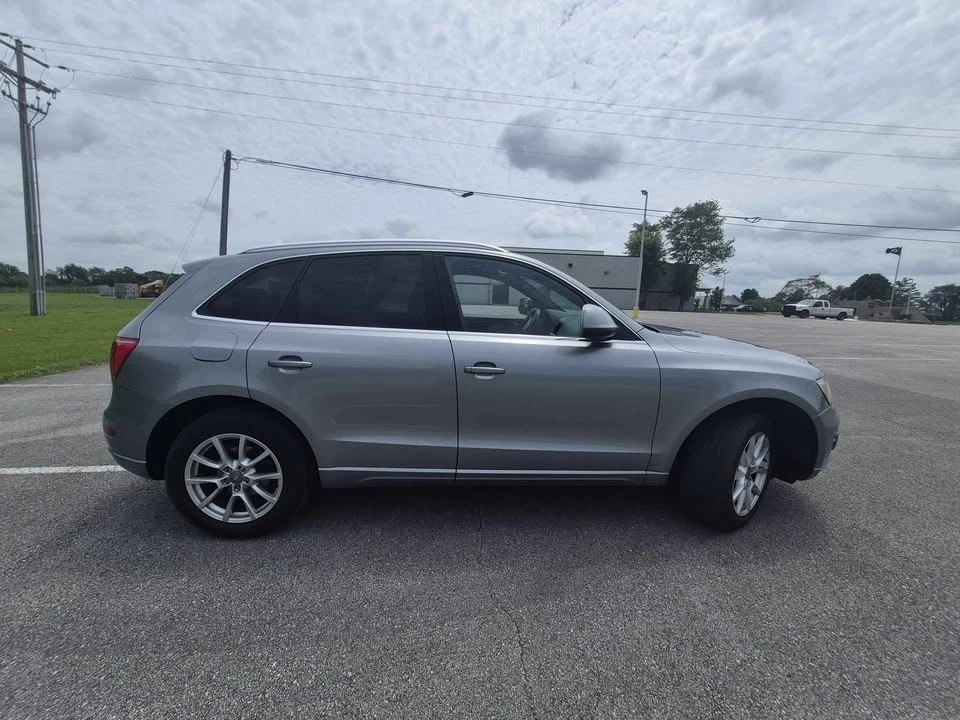 2011 Audi 8R Q5 - Image 2 of 11