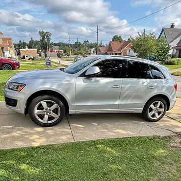 2011 Audi Q5 2.0T Quattro Premium