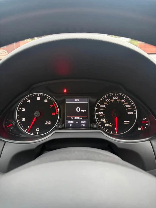 2011 Audi 8R Q5 - Image 10 of 11