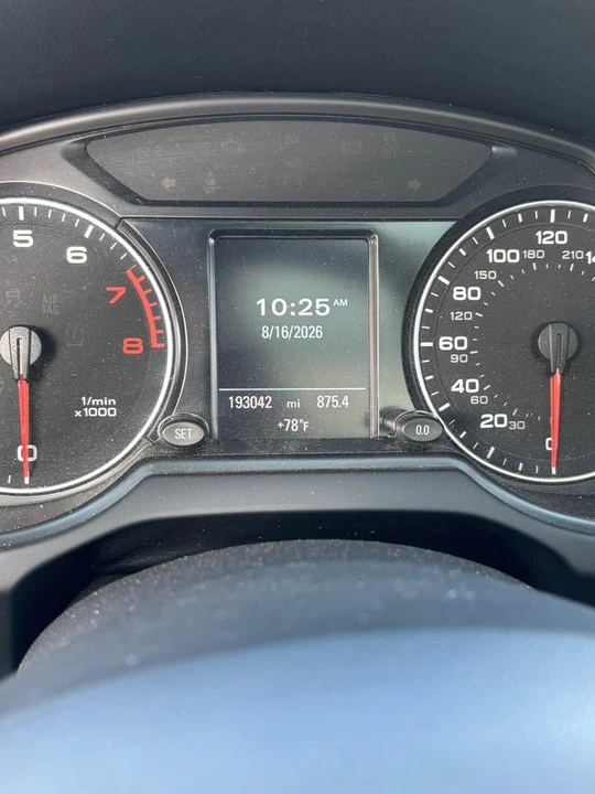 2011 Audi 8R Q5 - Image 11 of 12