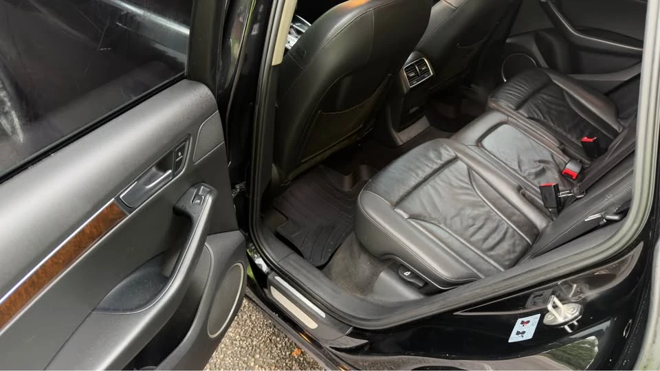 2011 Audi 8R Q5 - Image 12 of 14