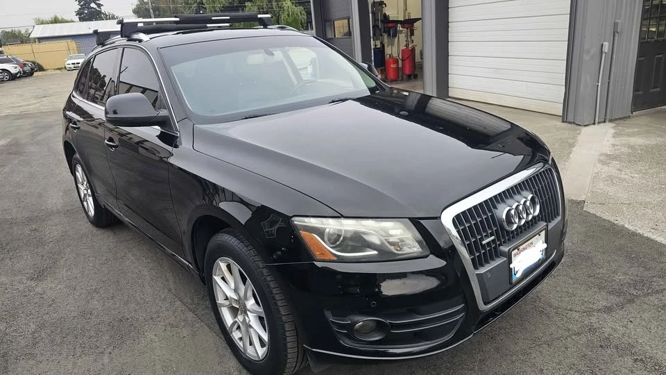 2011 Audi 8R Q5 - Image 2 of 10