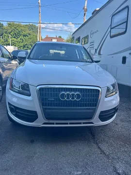 2011 Audi Q5 2.0T Quattro Premium